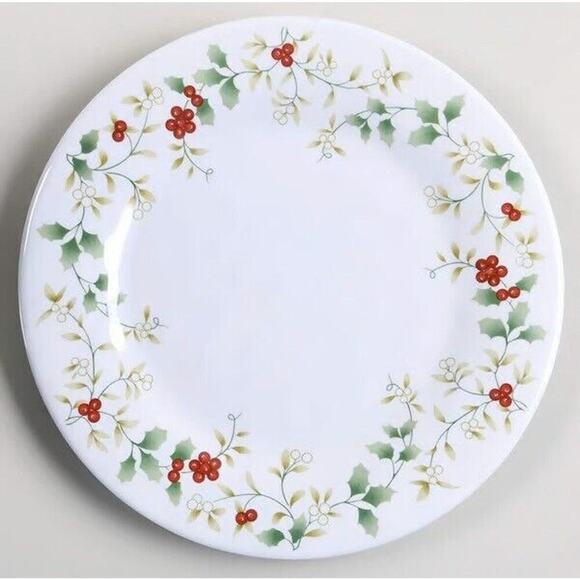 NEW Set Of 4 Pfaltzgraff Melamine Winterberry Salad Dessert Plates 8.25 Inches - Picture 1 of 6